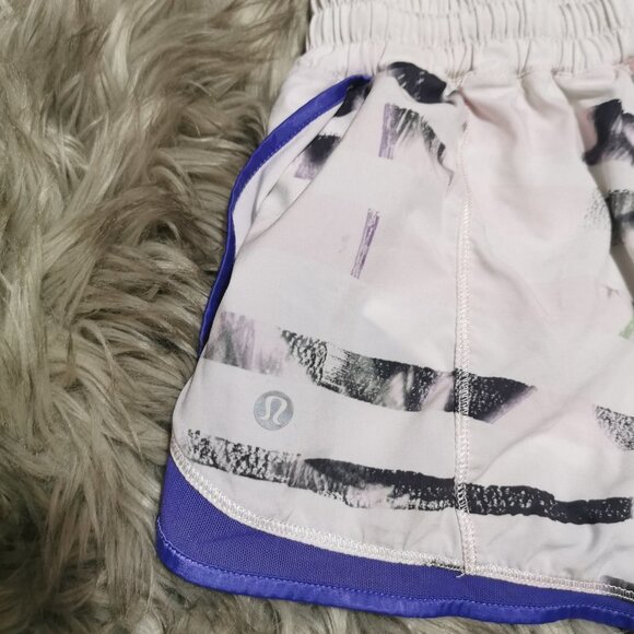 Lululemon Athletica White and Blue Athletic Shorts Retro Design - Picture 9 of 11